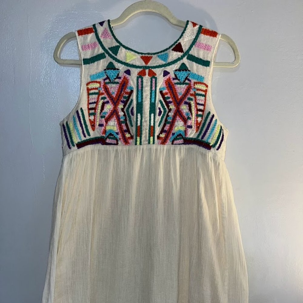 Anthrophologie by Gryphon dress M embroidered